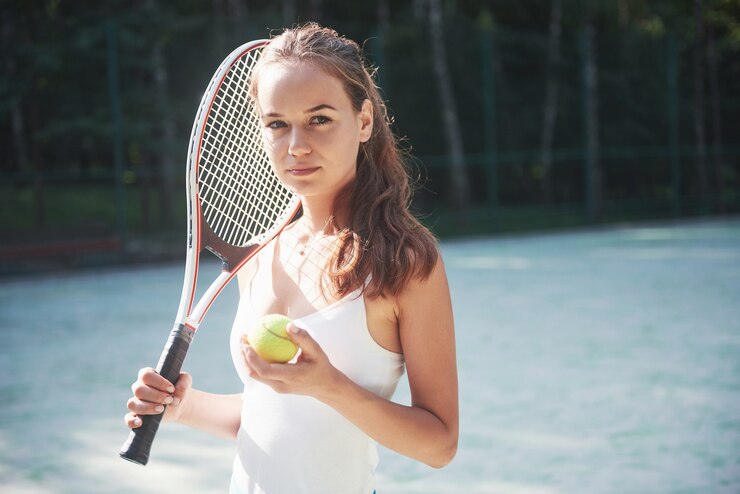 В 29 лет россиянка дебютировала в WTA и выиграла у соперницы пять геймов.